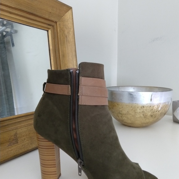 Just Fab booties open toe Olive color - Picture 3 of 7